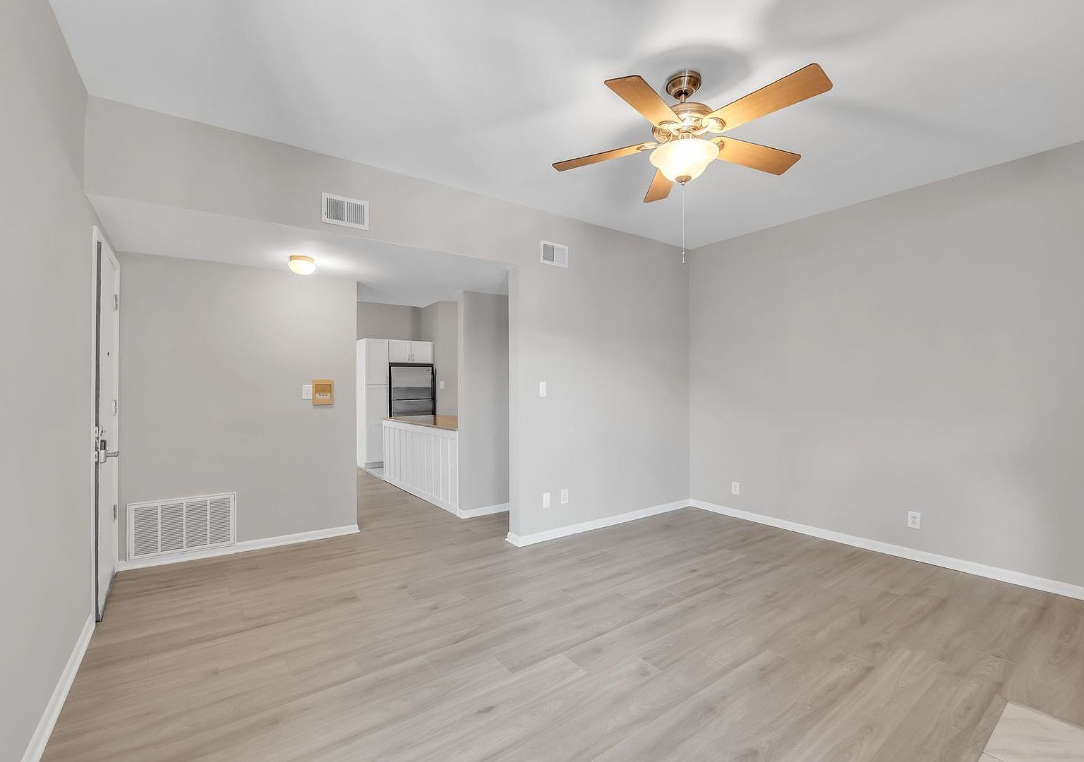 2116 W North Ave APT 3N Chicago, IL 60647 - Thumbnail 4