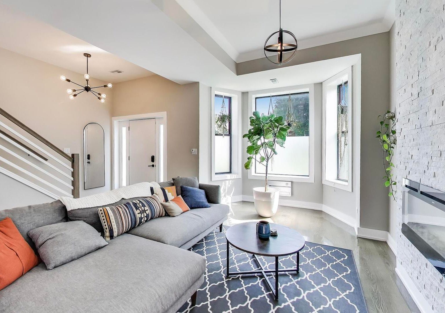 2742 W Polk St Chicago, IL 60612 - Thumbnail 4