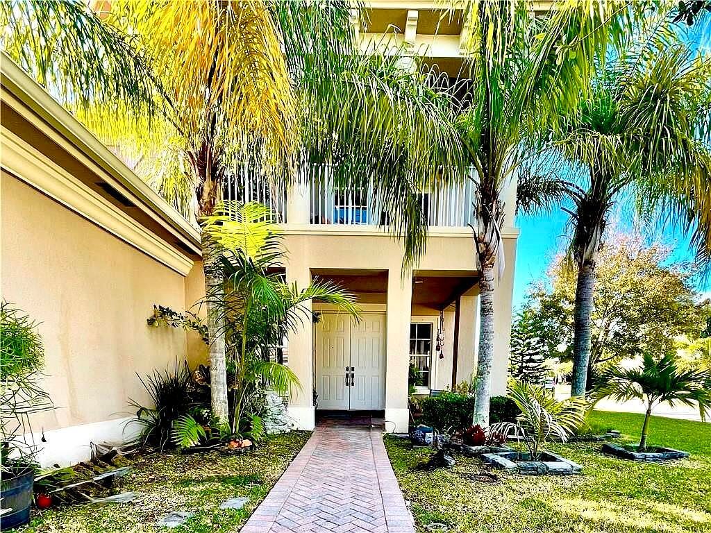 2001 Albany Ter SW Vero Beach, FL 32968 - Thumbnail 4