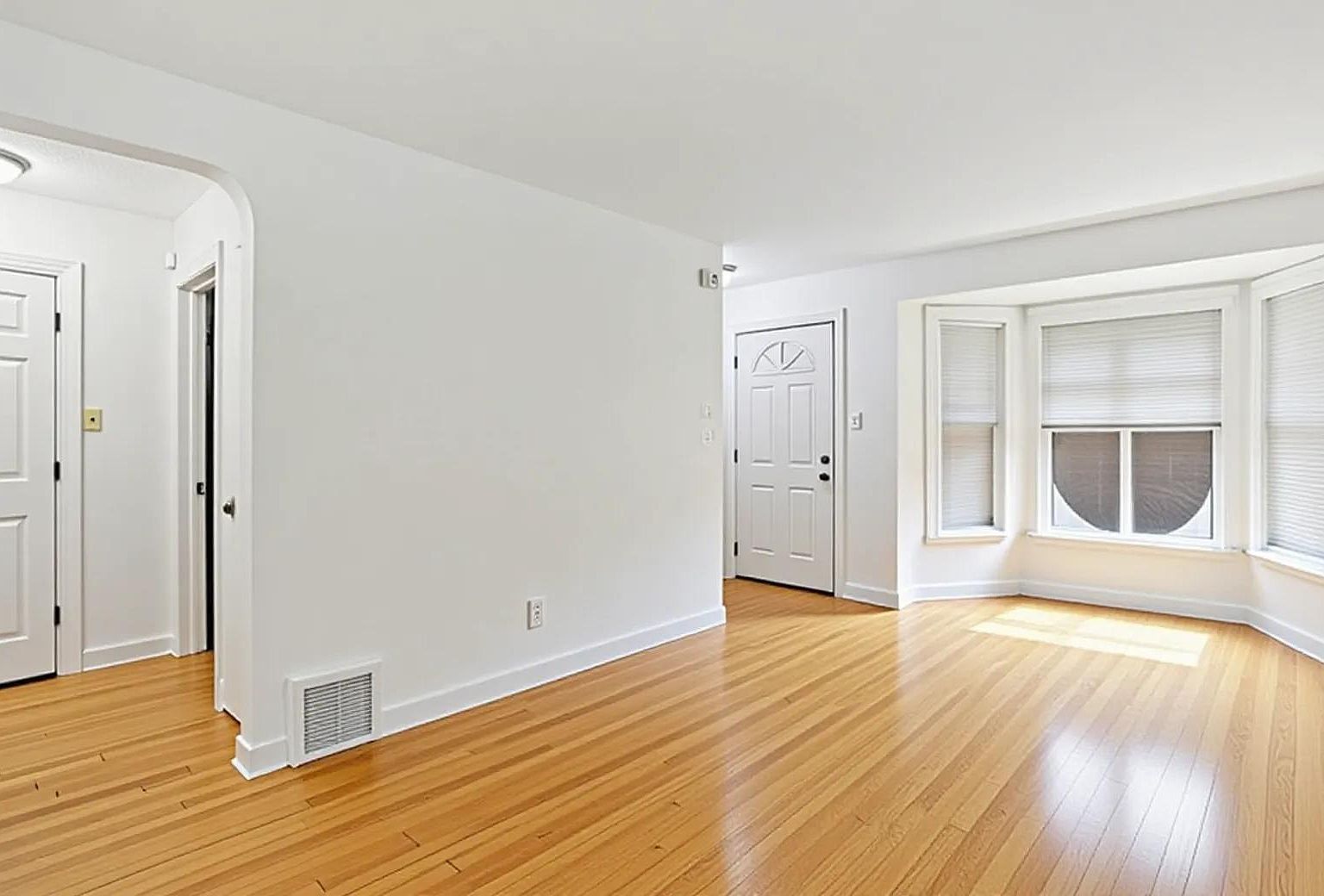 14123 S State St Riverdale, IL 60827 - Thumbnail 4