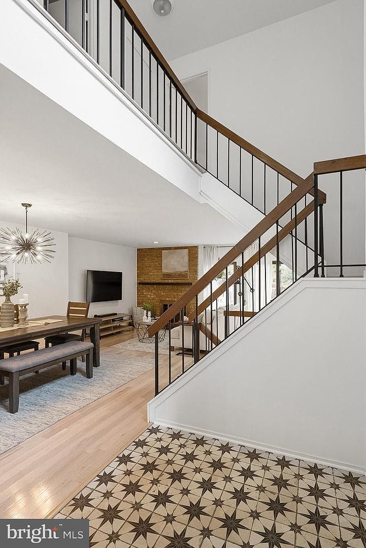 9060 Blarney Stone Dr Springfield, VA 22152 - Thumbnail 4