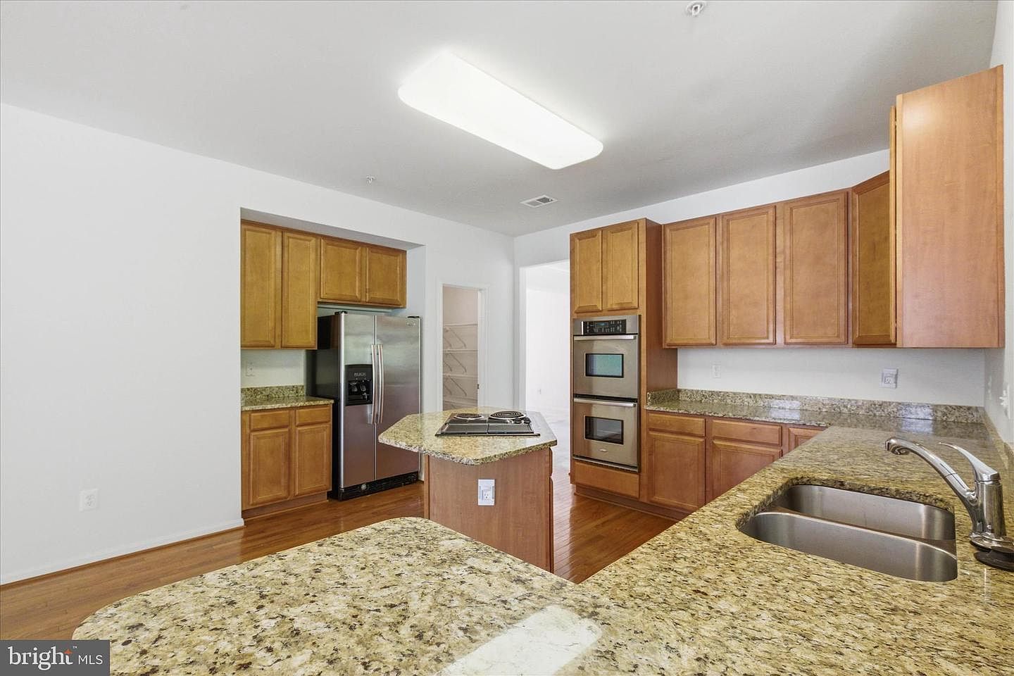 8114 Holly Ln Clinton, MD 20735 - Thumbnail 4