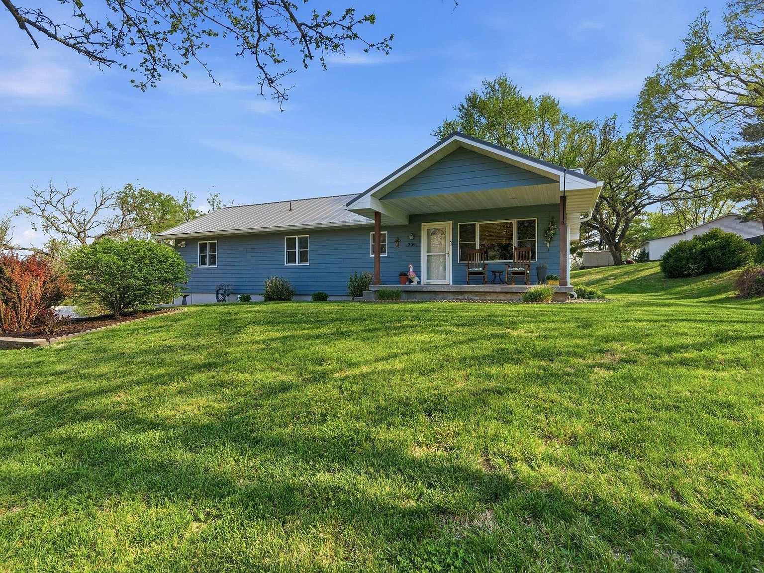 209 Campbell St Westmoreland, KS 66549 - Thumbnail 4