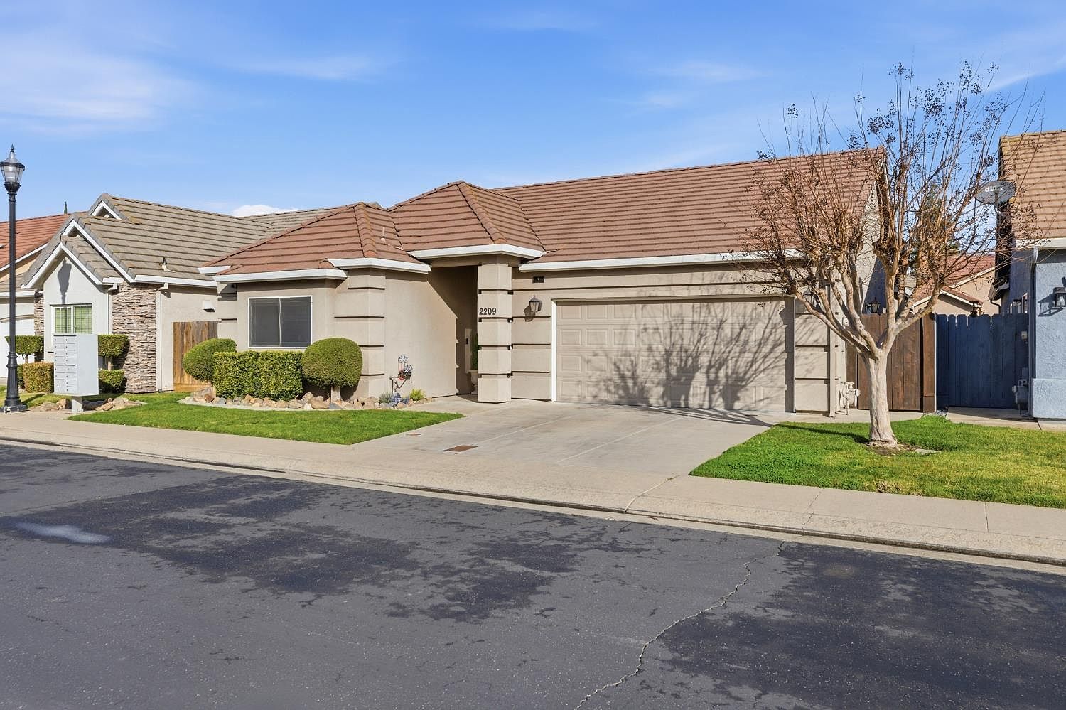 2209 Perth Dr Modesto, CA 95355 - Thumbnail 4