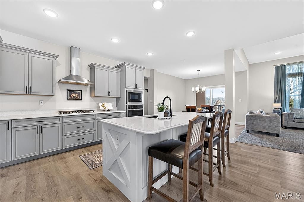 378 Valley Bluff Dr Wentzville, MO 63385 - Thumbnail 4