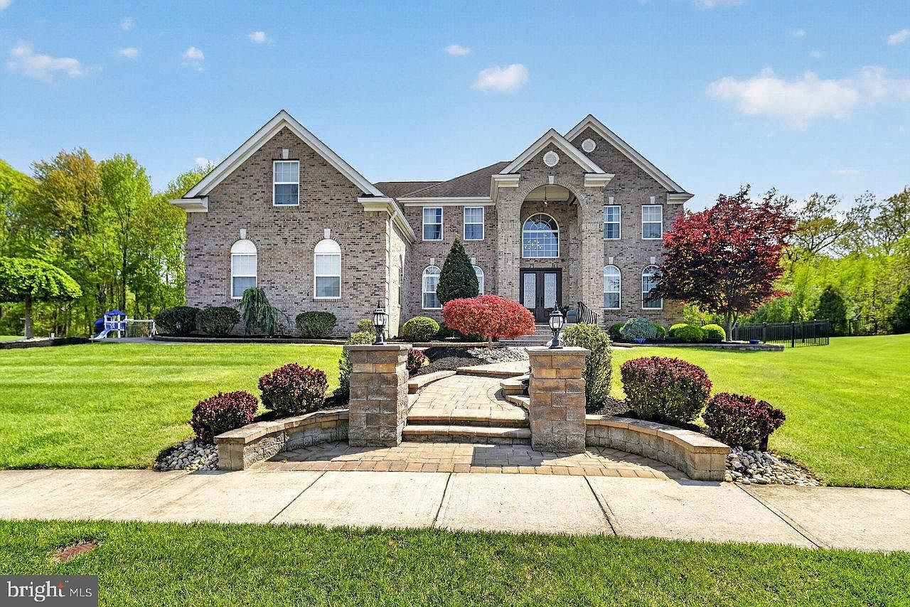 45 Emerald Rd Robbinsville, NJ 08691 - Thumbnail 4