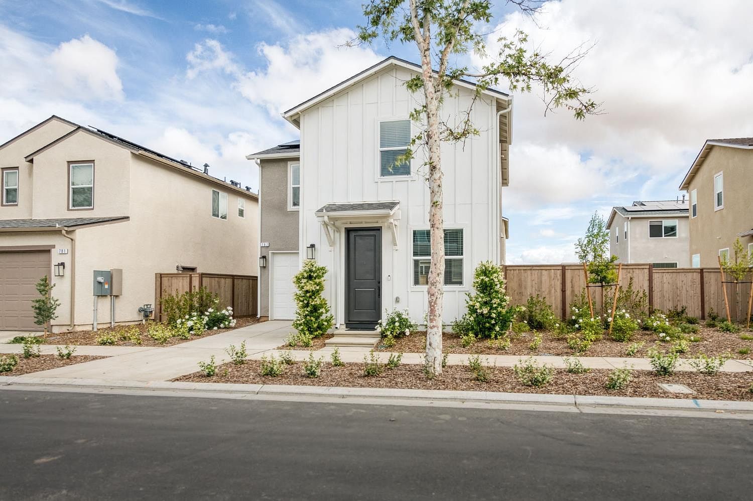 787 Laina Ave Madera, CA 93636 - Thumbnail 4