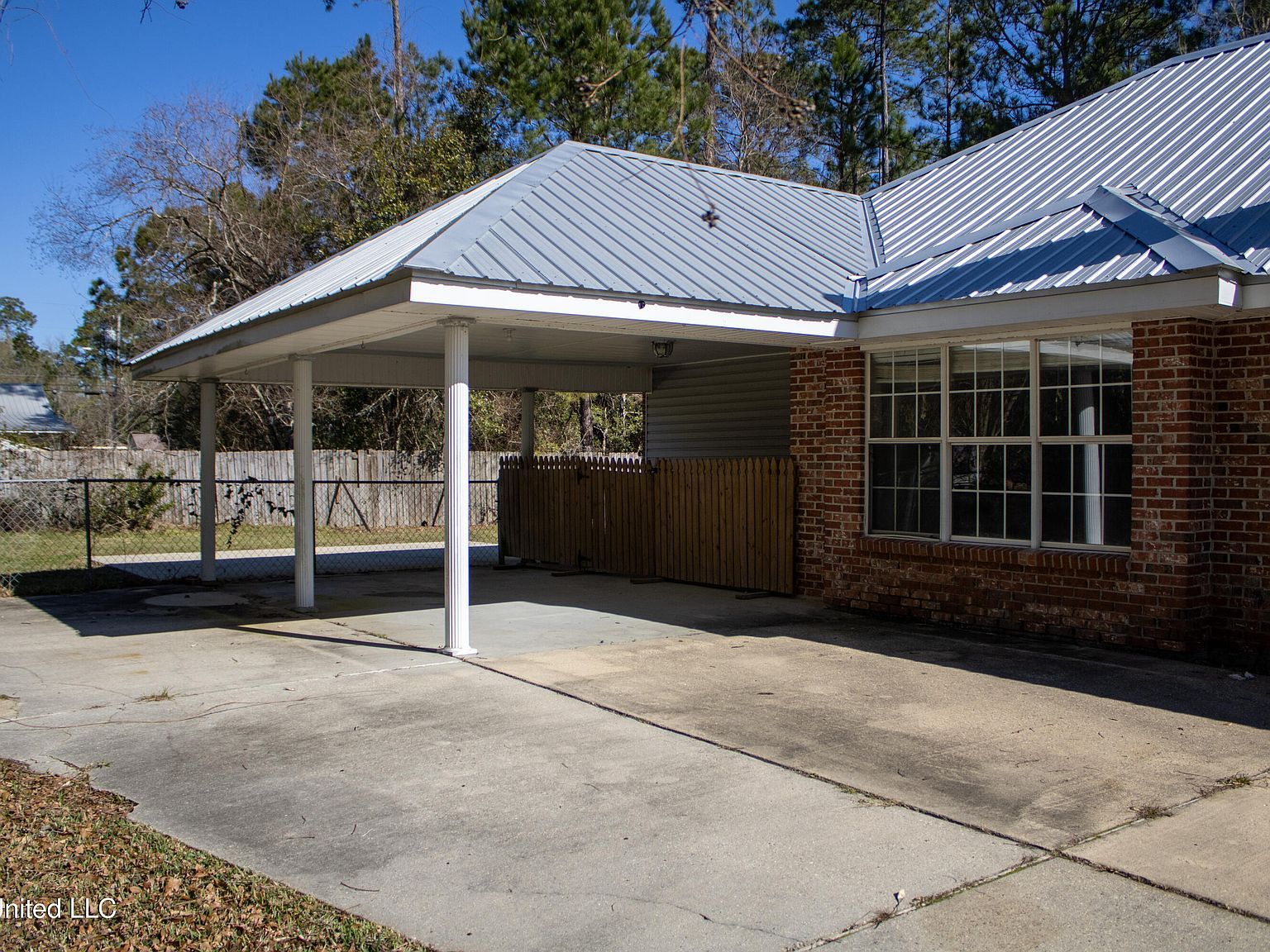 908 Edna St Waveland, MS 39576 - Thumbnail 4