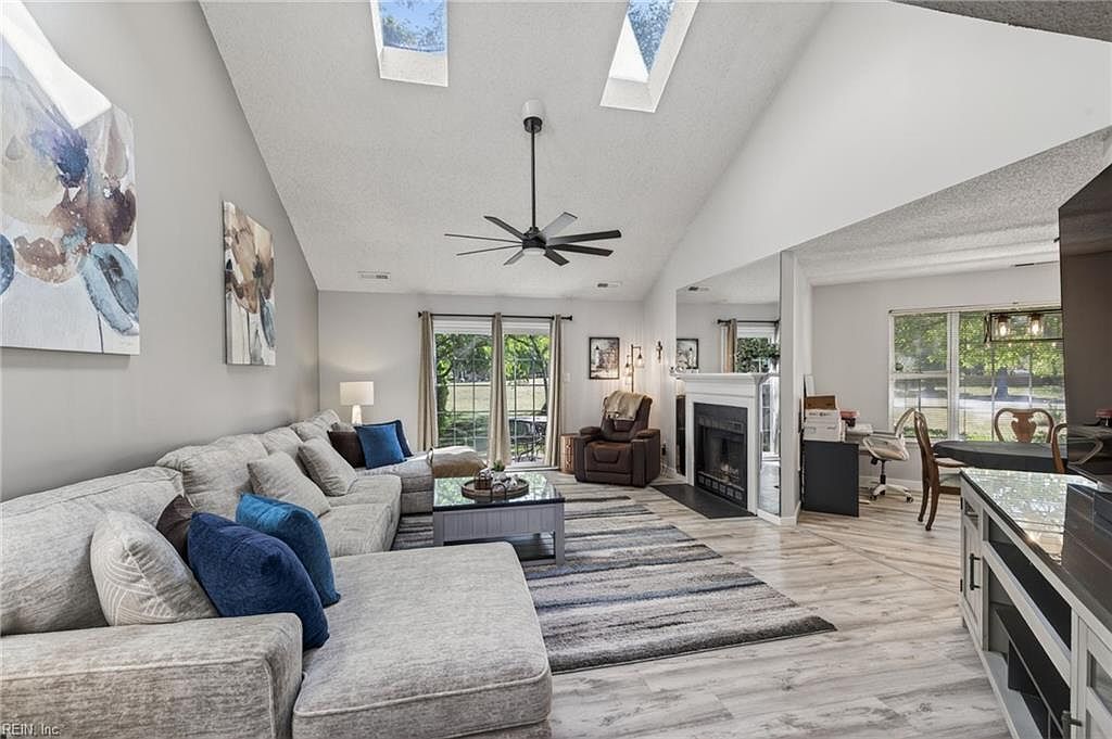 5063 Cypress Point Cir #103 Virginia Beach, VA 23455 - Thumbnail 4