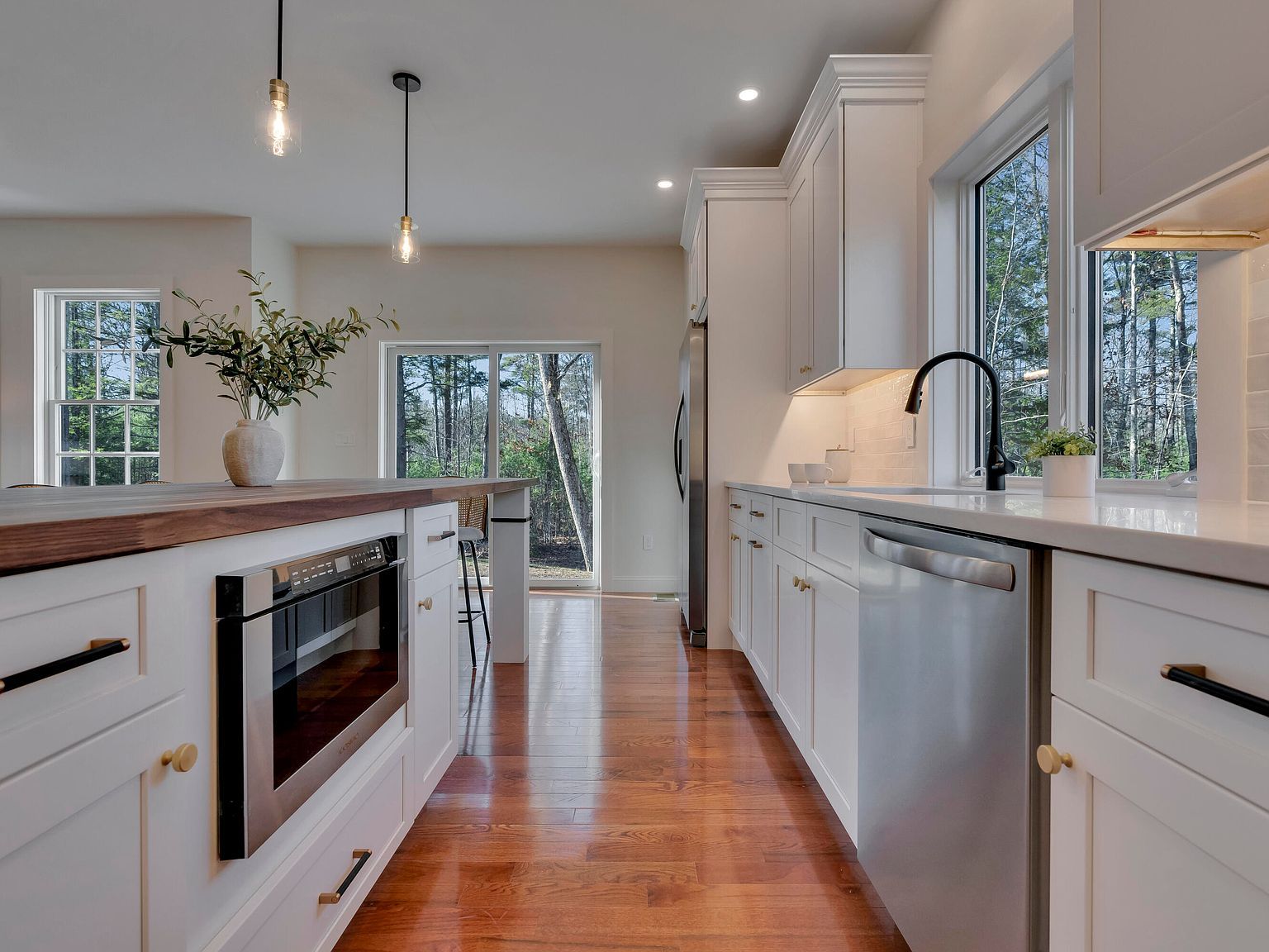 307 Long Swamp Rd Berwick, ME 03901 - Thumbnail 4