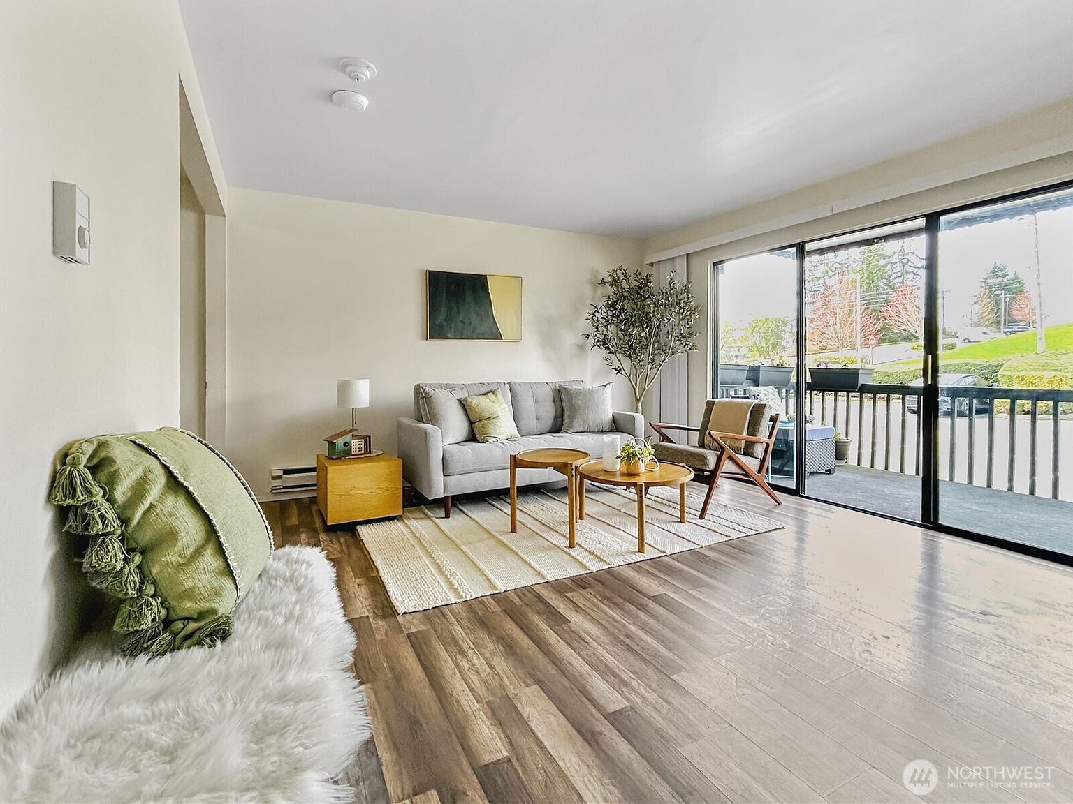 19411 56th Ave W APT 220 Lynnwood, WA 98036 - Thumbnail 4