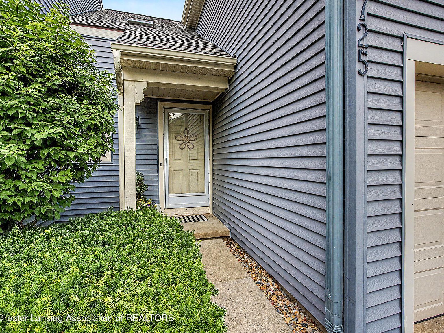 1725 Whitegate Ln East Lansing, MI 48823 - Thumbnail 4