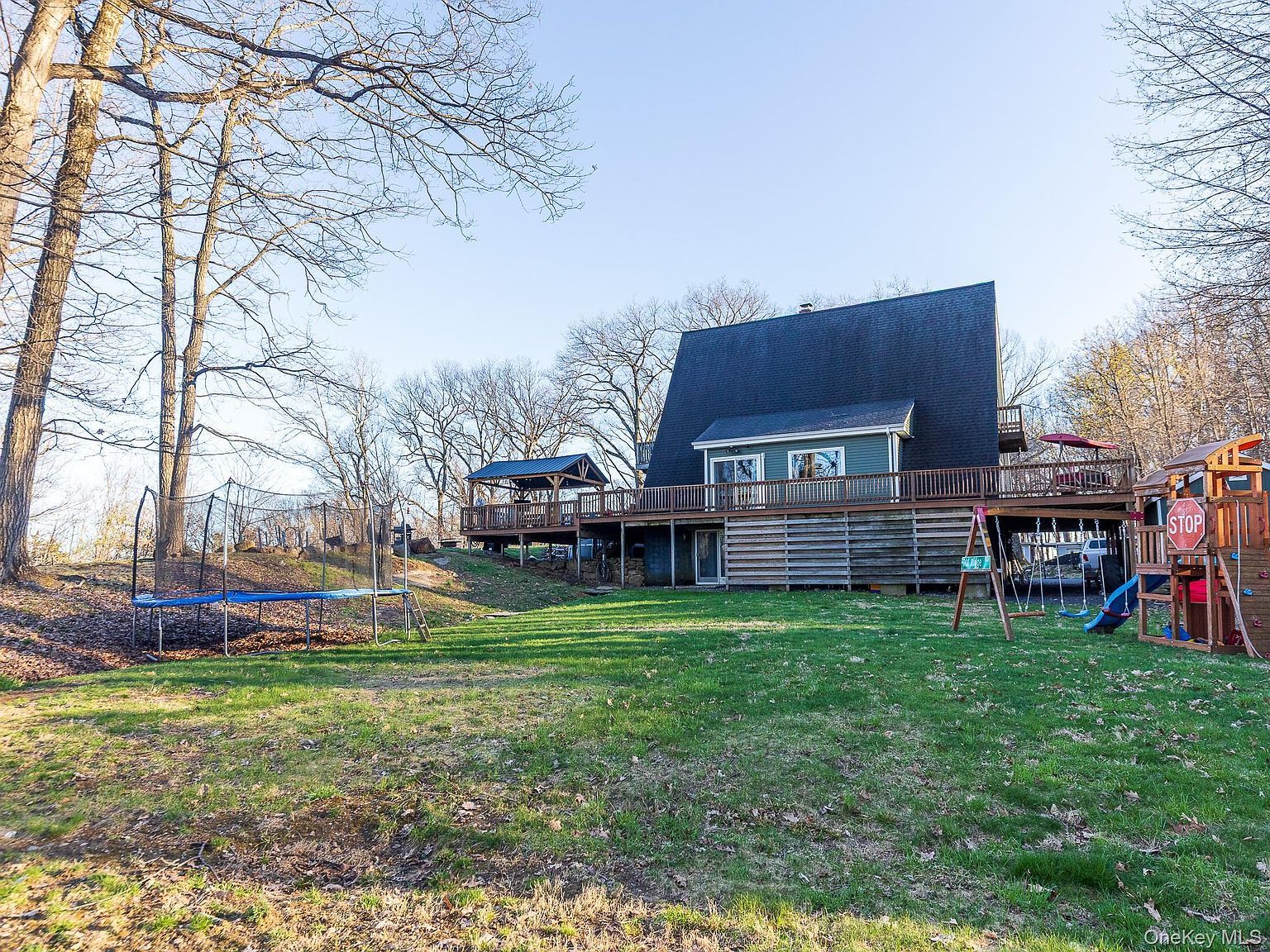 17 Hilltop Ave Newburgh, NY 12550 - Thumbnail 4