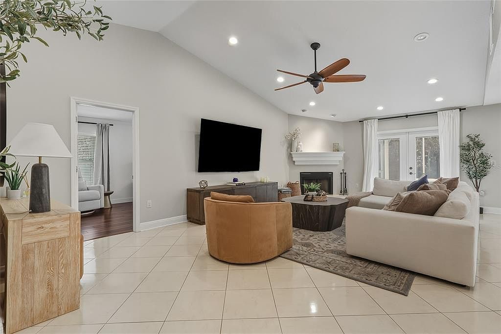 5475 Saddlebrook Way Wesley Chapel, FL 33543 - Thumbnail 4