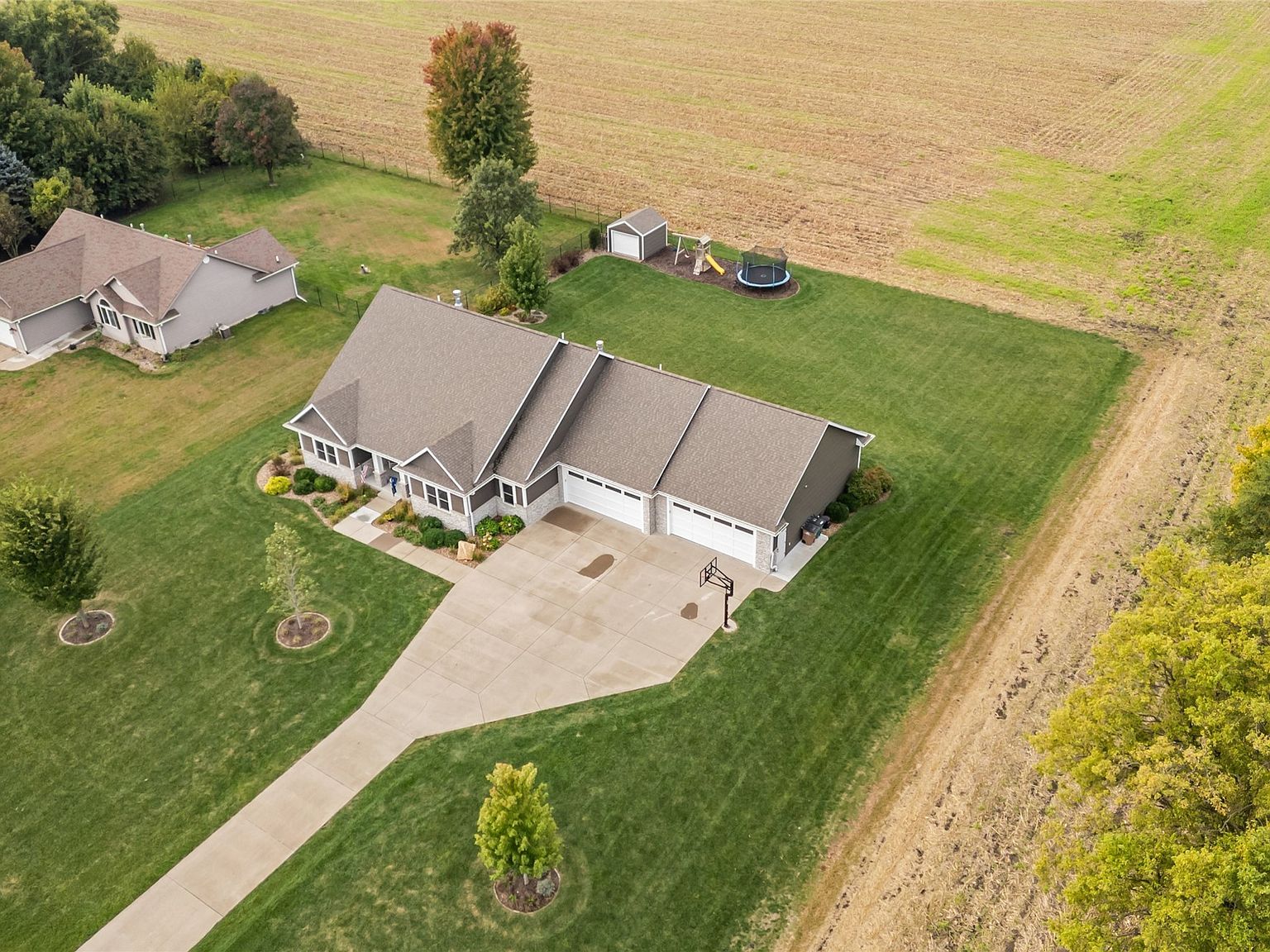 706 Pleasant St SE Bondurant, IA 50035 - Thumbnail 4