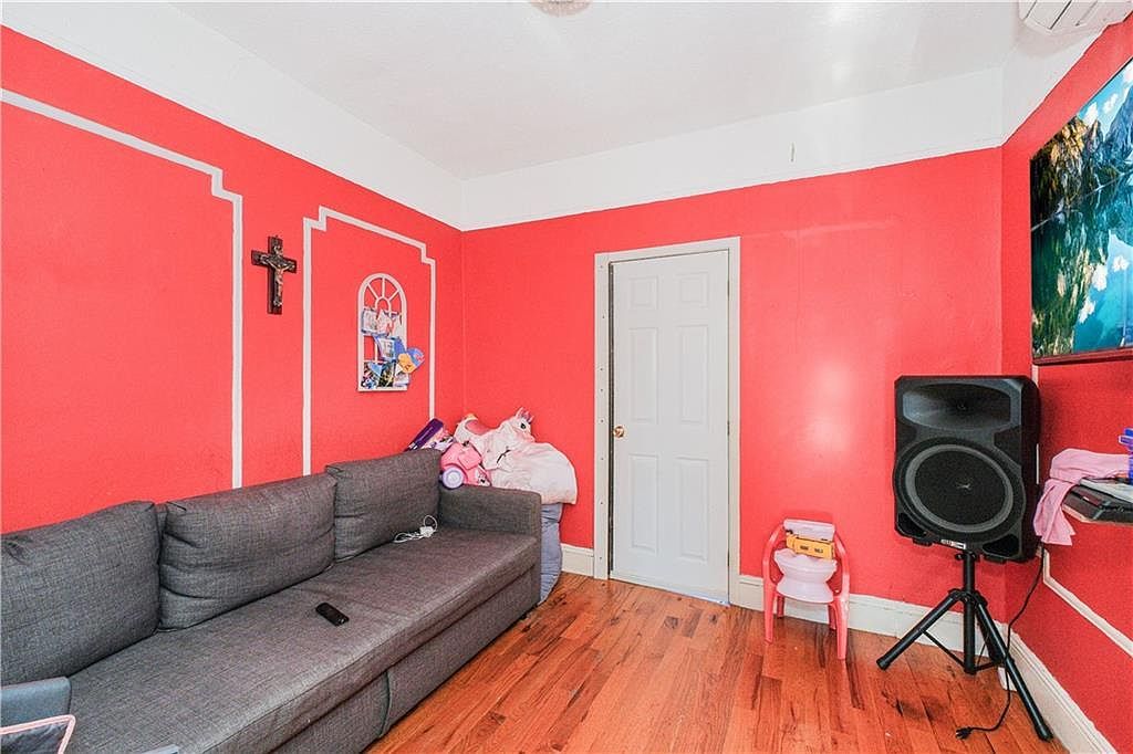 326 39th St Brooklyn, NY 11232 - Thumbnail 4