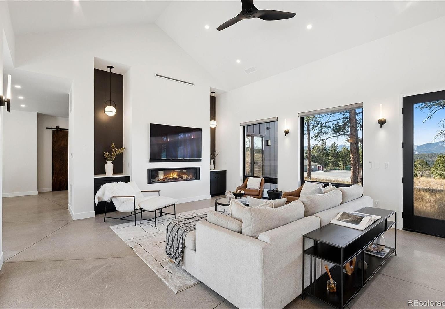 16 S Mount Vernon Country Club Rd Golden, CO 80401 - Thumbnail 4