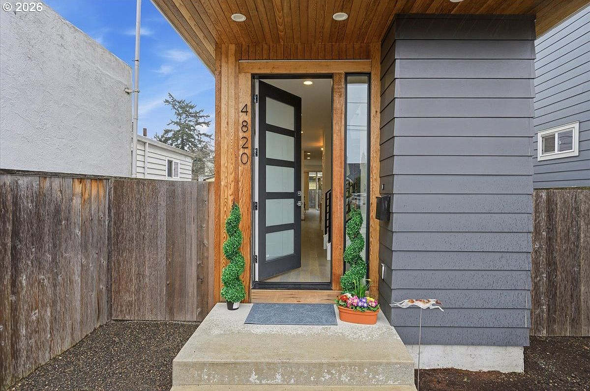 4820 SE 75th Ave Portland, OR 97206 - Thumbnail 4