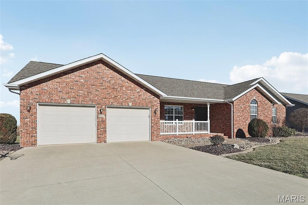 9397 Regency Ln Breese, IL 62230 - Thumbnail 4