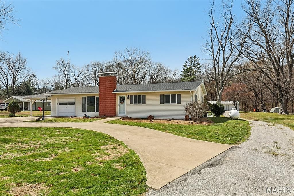 1283 Red Ball Trl Greenville, IL 62246 - Thumbnail 4