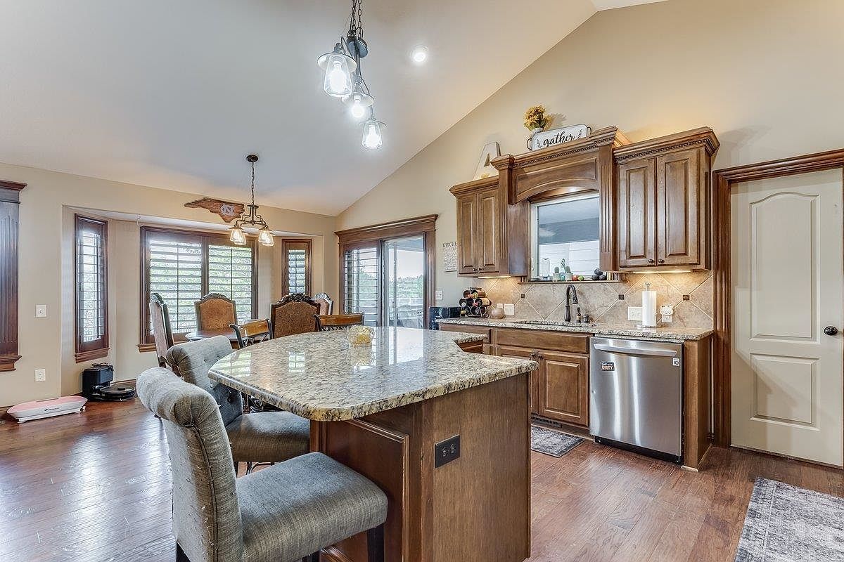 4835 N Emerald Ct Maize, KS 67101 - Thumbnail 4