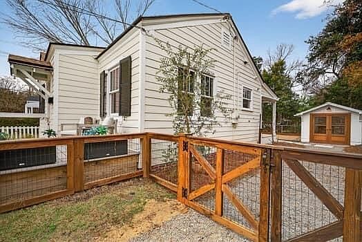 136 Maple St Charleston, SC 29403 - Thumbnail 4