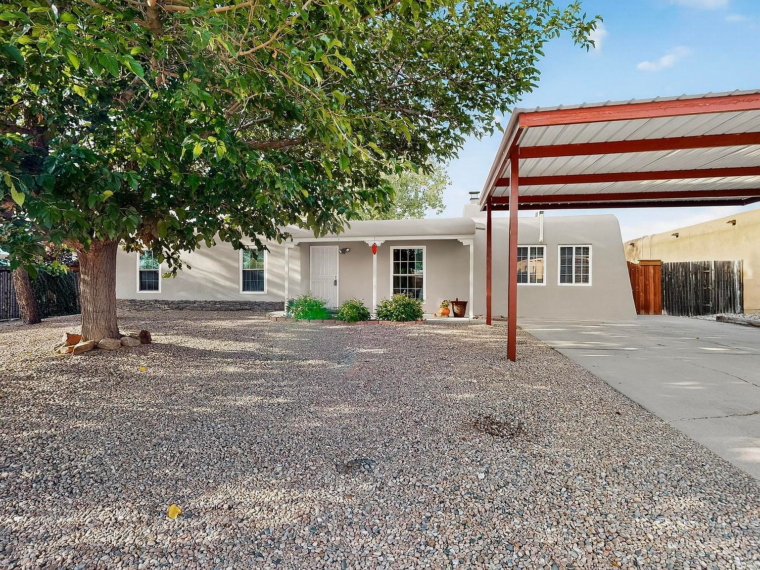 2551 Camino Cabestro Santa Fe, NM 87505 - Thumbnail 4