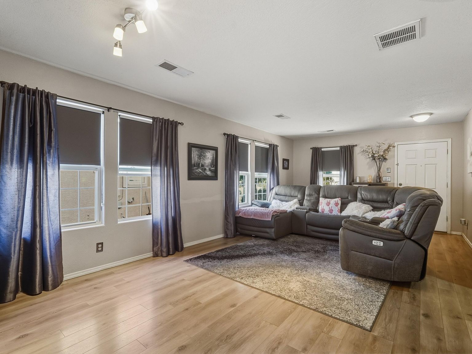 3034 Morrissey St SW Albuquerque, NM 87121 - Thumbnail 4