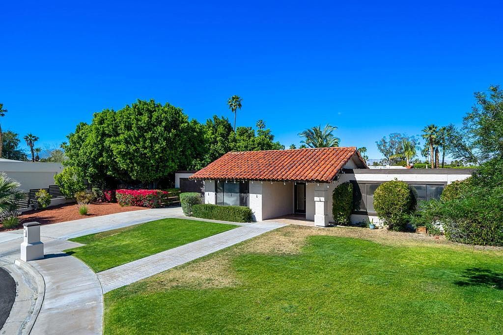 1374 E Madero Cir Palm Springs, CA 92262 - Thumbnail 4