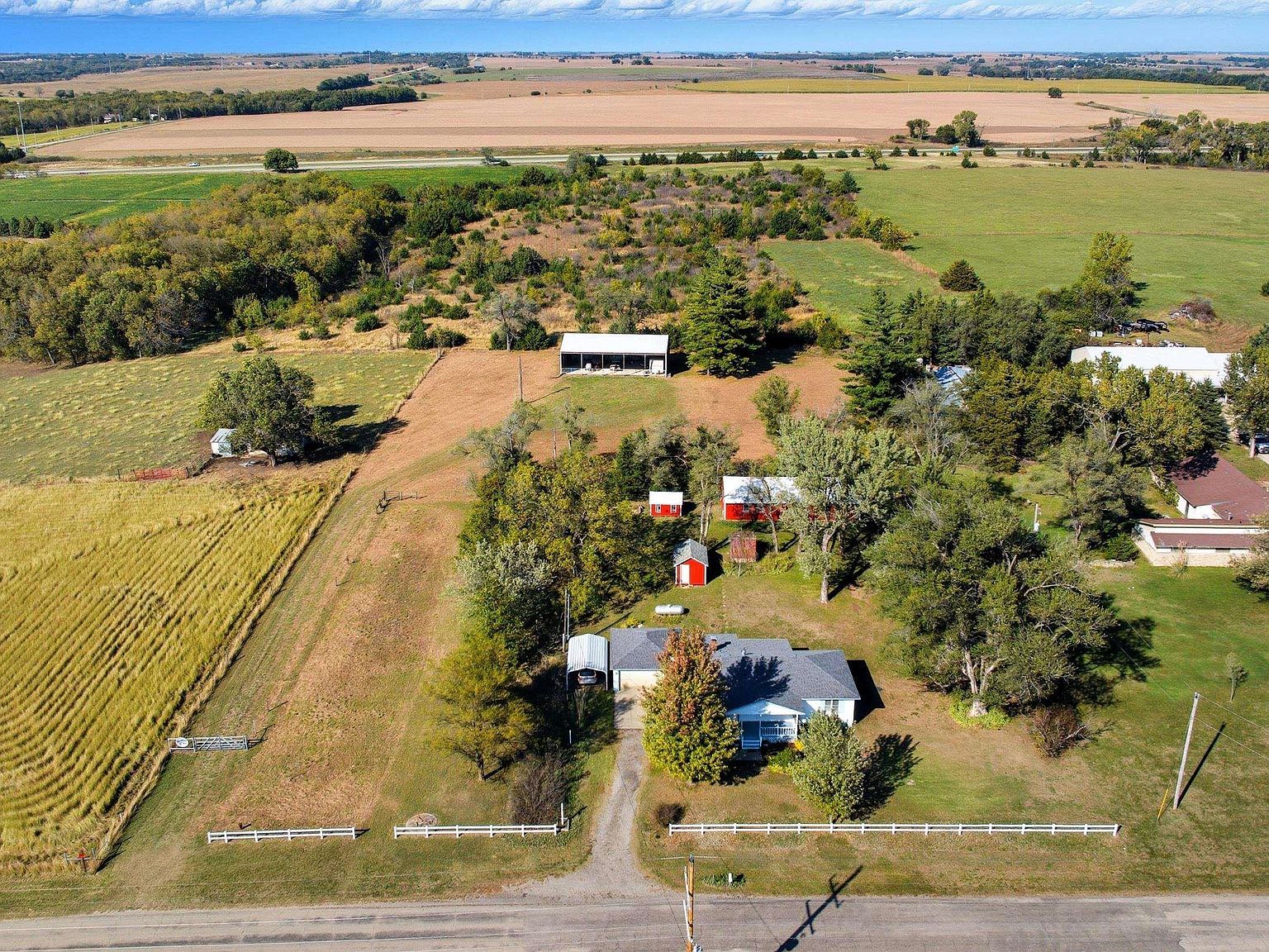 7122 Old Highway 40 Junction City, KS 66441 - Thumbnail 4