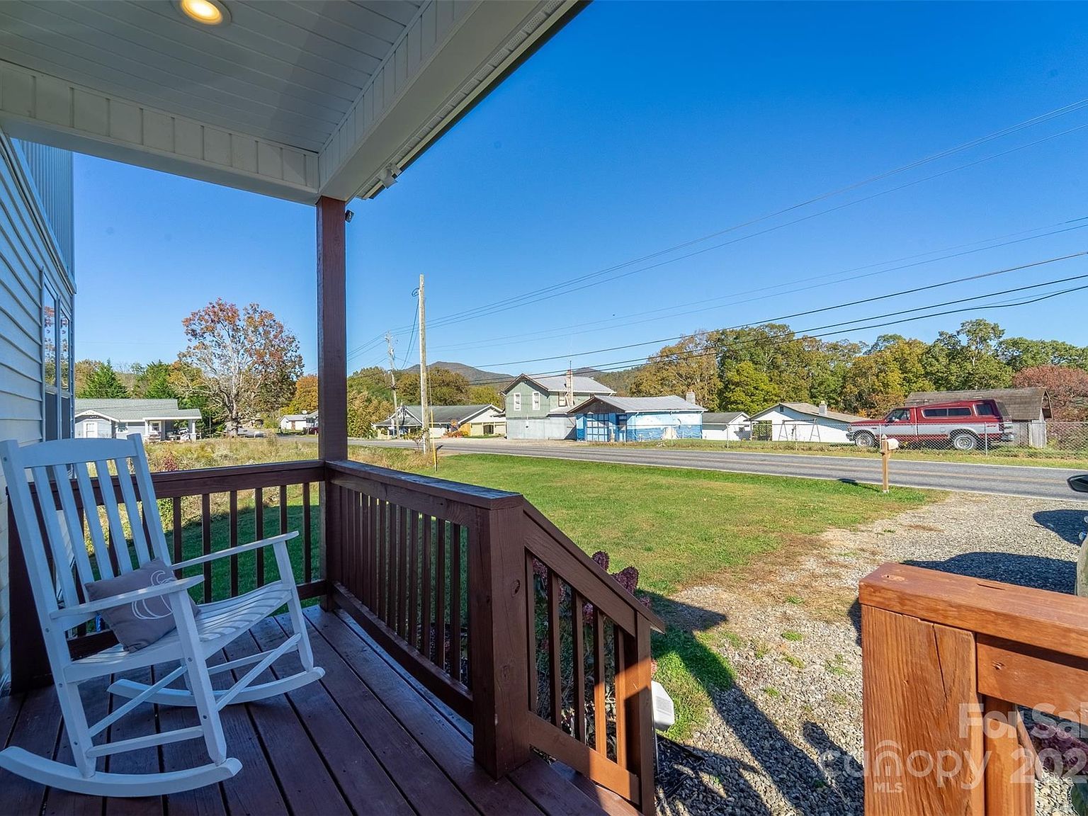 955 N Canton Rd Canton, NC 28716 - Thumbnail 4