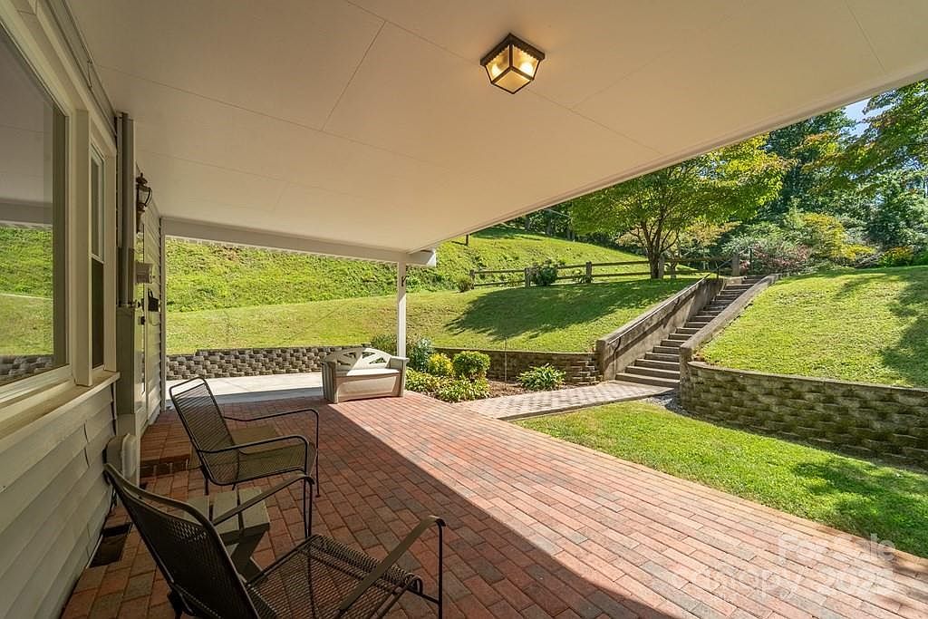 144 Cherry St Sylva, NC 28779 - Thumbnail 4