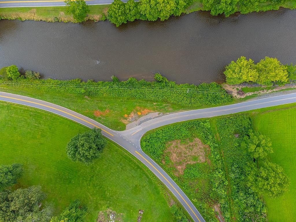 LOT Old Settlement Rd #B Sylva, NC 28779 - Thumbnail 4