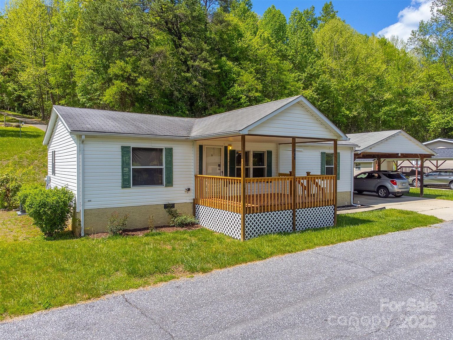 314 Chickamauga Cir Sylva, NC 28779 - Thumbnail 4