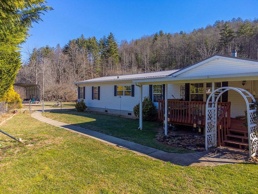 7581 Highway 441 S Sylva, NC 28779 - Thumbnail 4