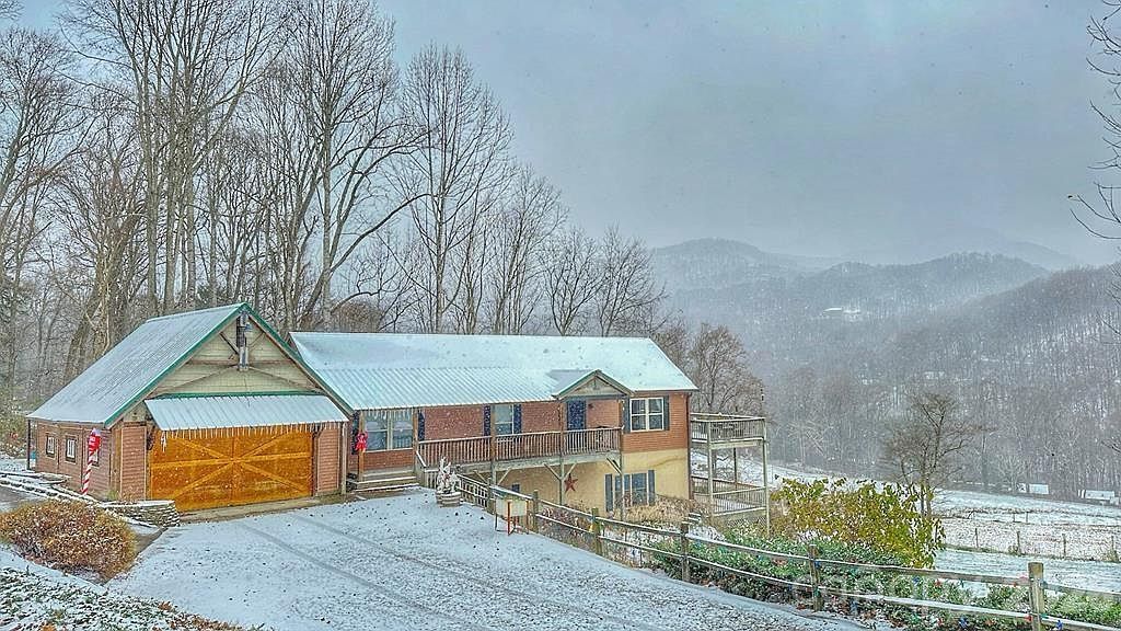 262 Sams Trl Waynesville, NC 28786 - Thumbnail 4