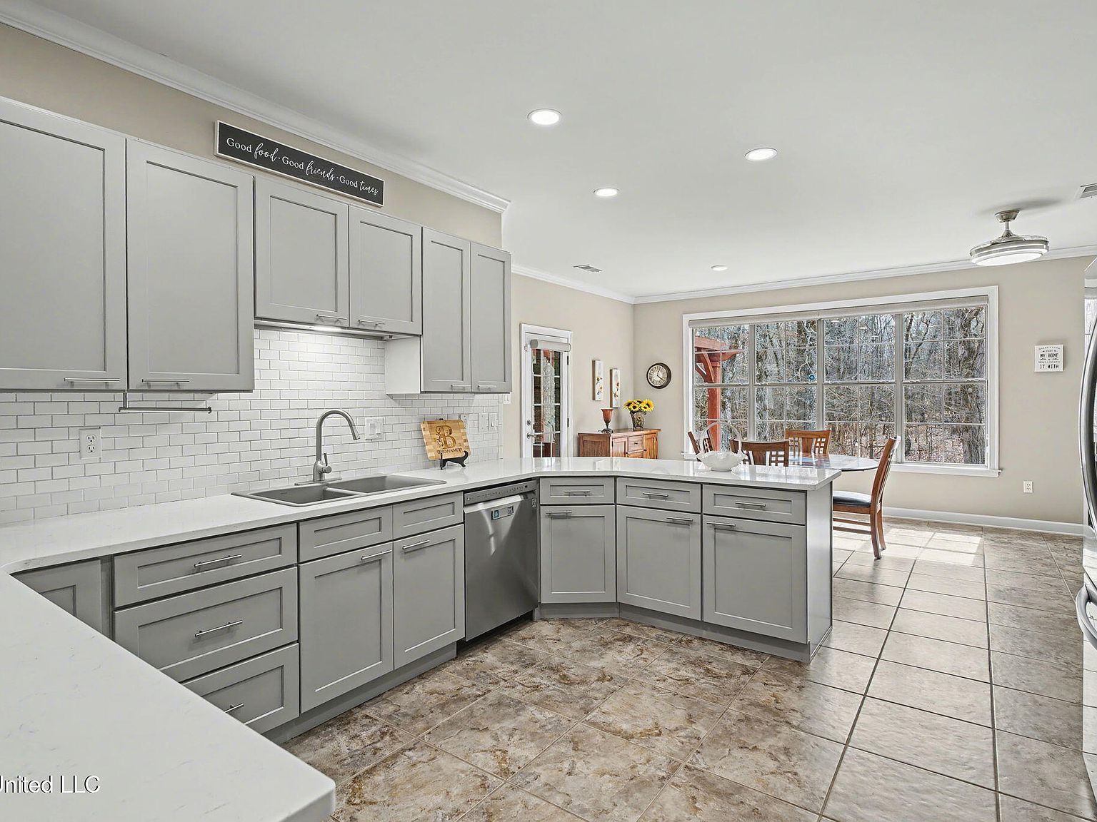 14185 Chapel Ridge Trl Olive Branch, MS 38654 - Thumbnail 4