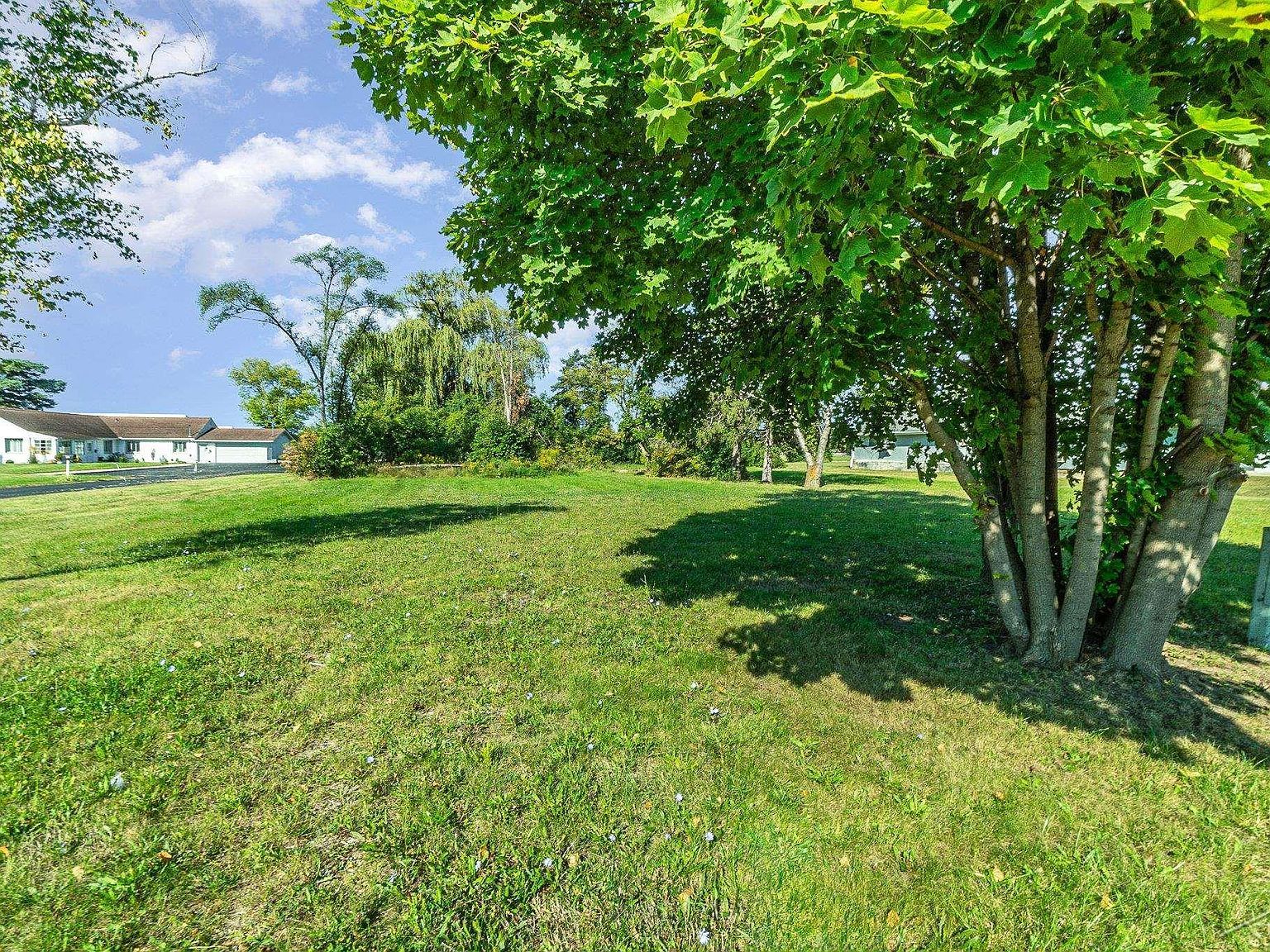 765 N Center Rd Saginaw, MI 48638 - Thumbnail 4