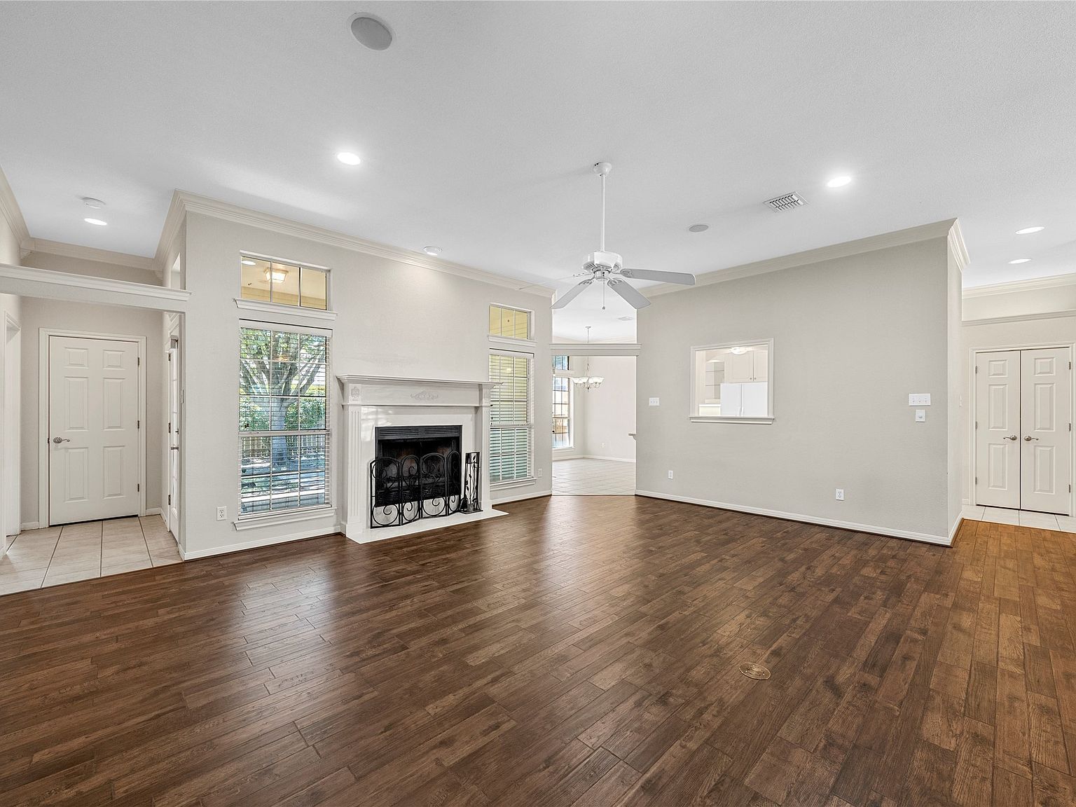 1209 Stonehill Cir Hewitt, TX 76643 - Thumbnail 4