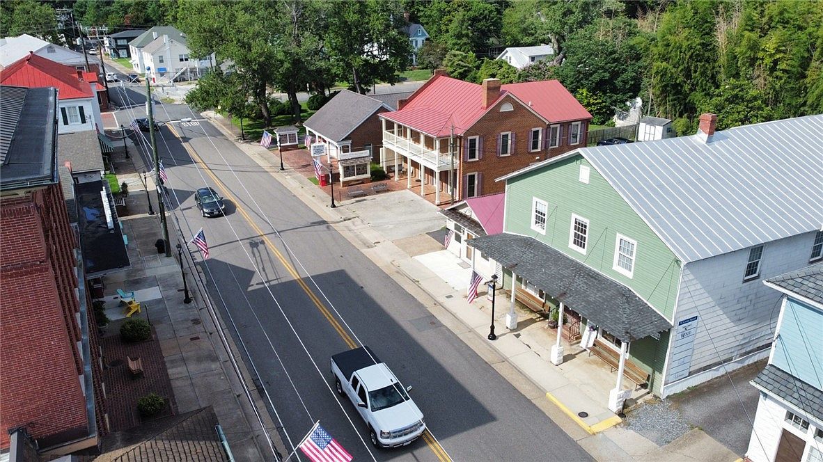 51 Cross St Urbanna, VA 23175 - Thumbnail 4