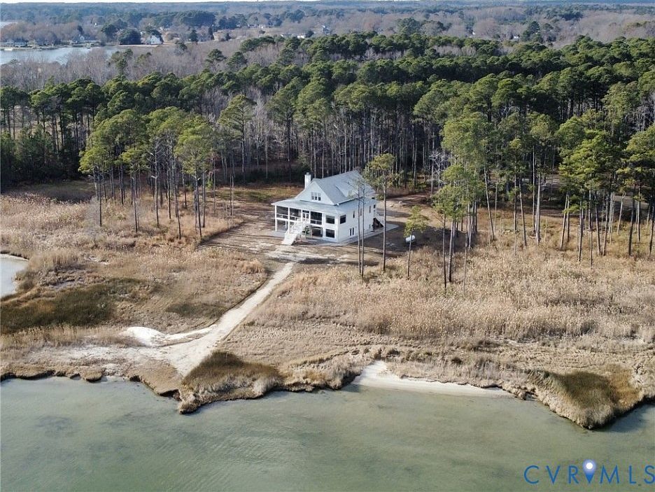 147 Galway Bay Ln Kilmarnock, VA 22482 - Thumbnail 4