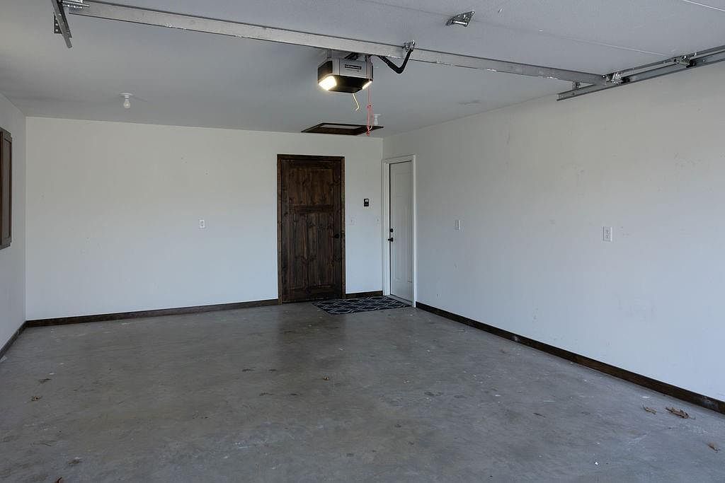 511 S 2nd St Odessa, MO 64076 - Thumbnail 4