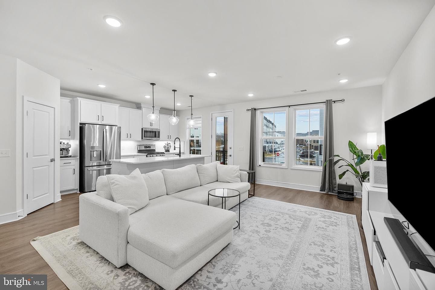 43255 Farringdon Sq Ashburn, VA 20148 - Thumbnail 4