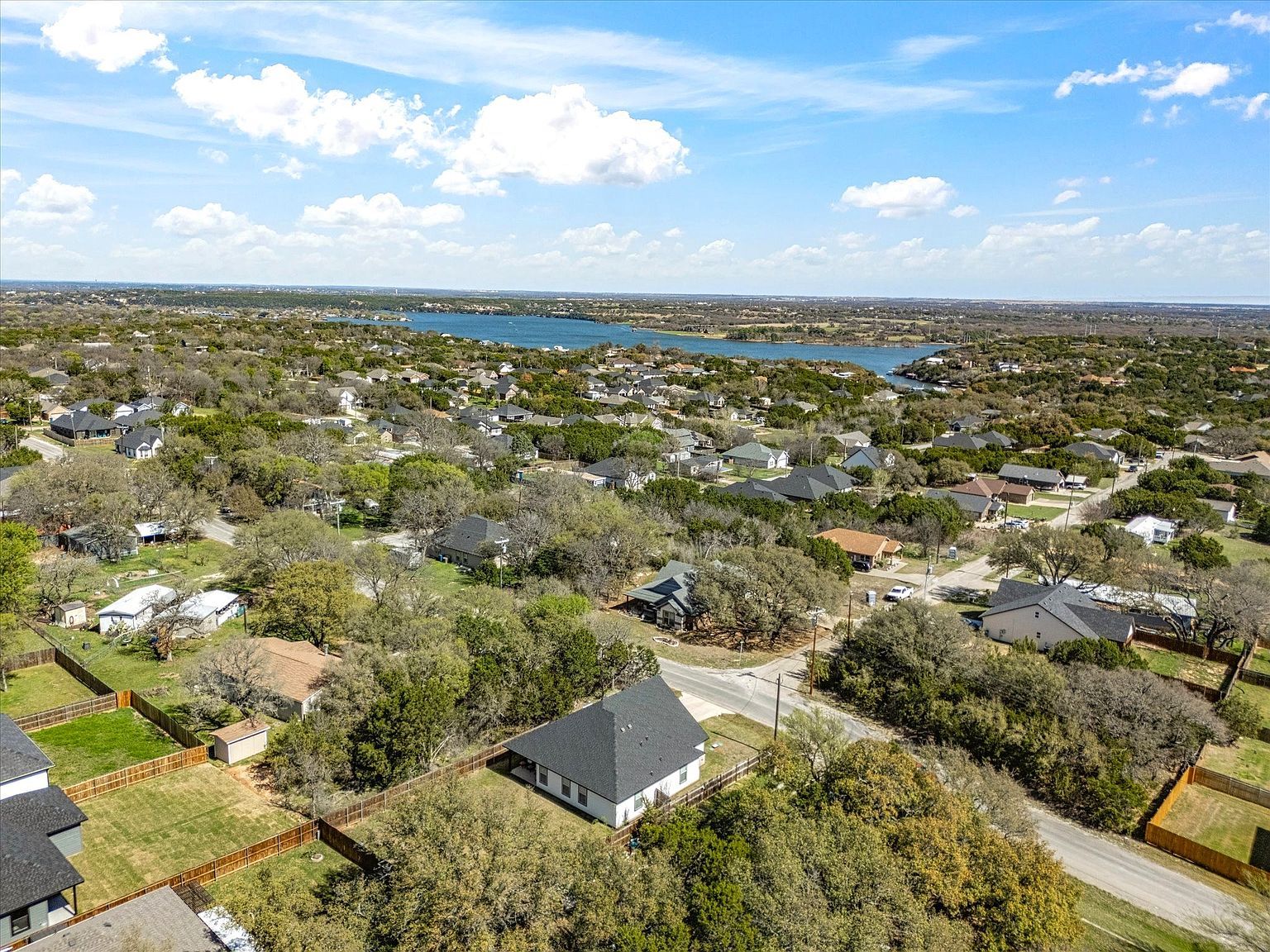 3039 Steepleridge Cir Granbury, TX 76048 - Thumbnail 4