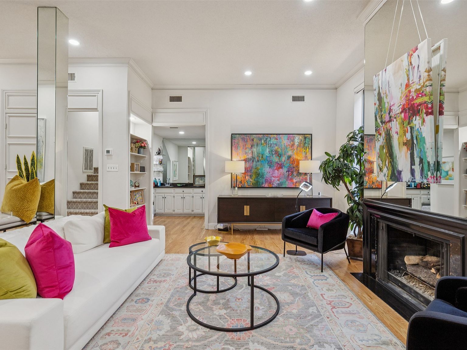 3727 Gilbert Ave APT A Dallas, TX 75219 - Thumbnail 4