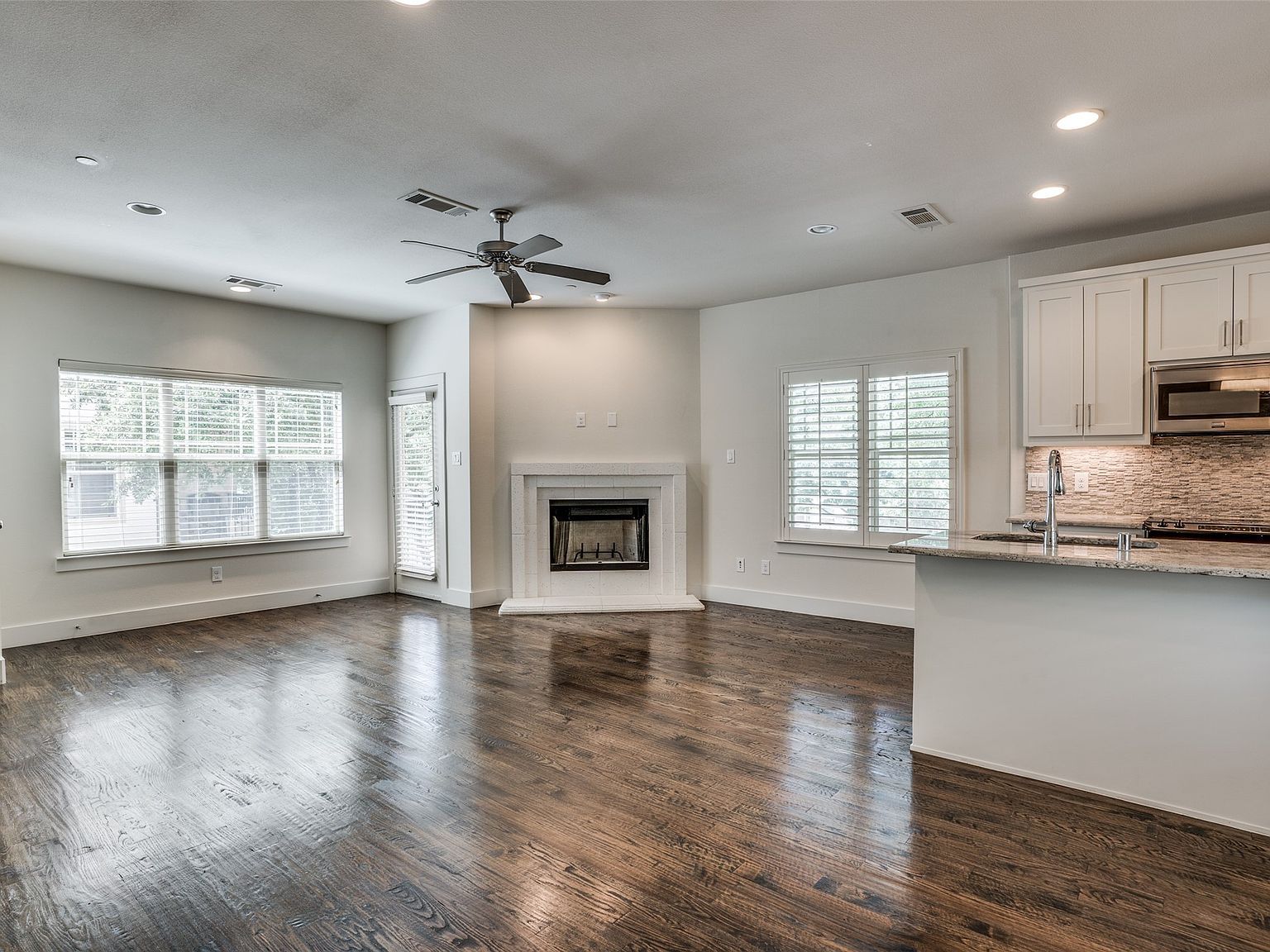 6136-6140 Oram St Dallas, TX 75214 - Thumbnail 4