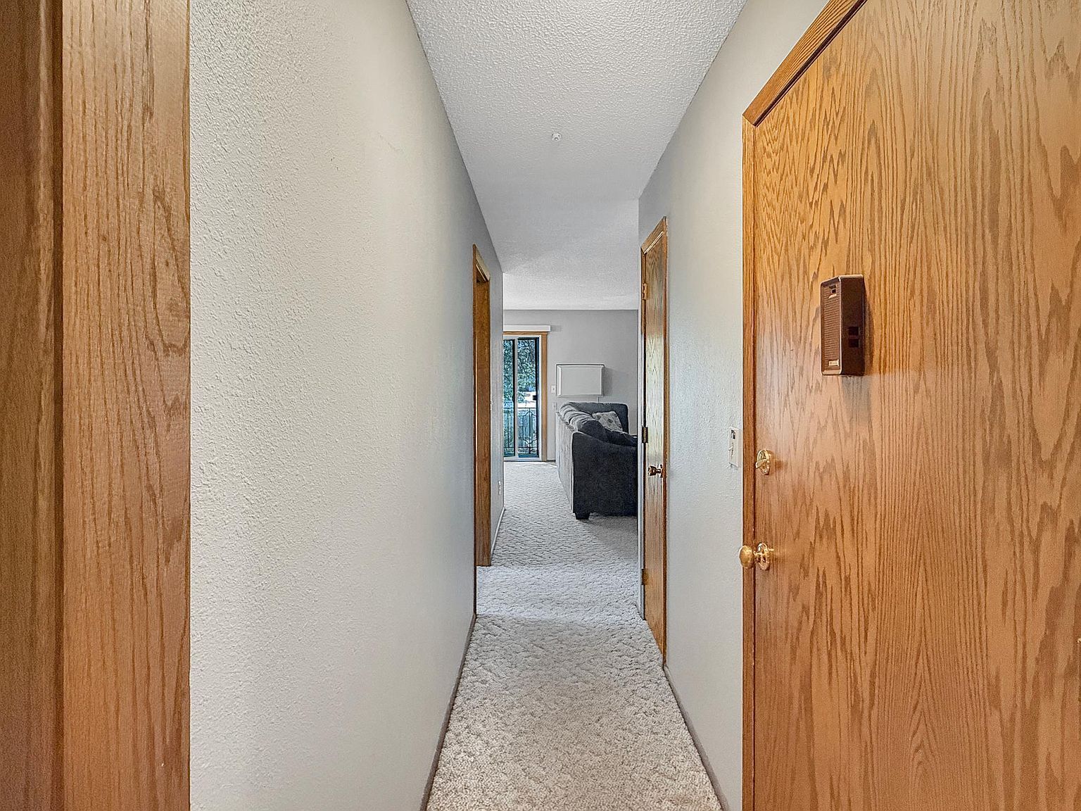 1225 7th St S APT 4 Moorhead, MN 56560 - Thumbnail 4