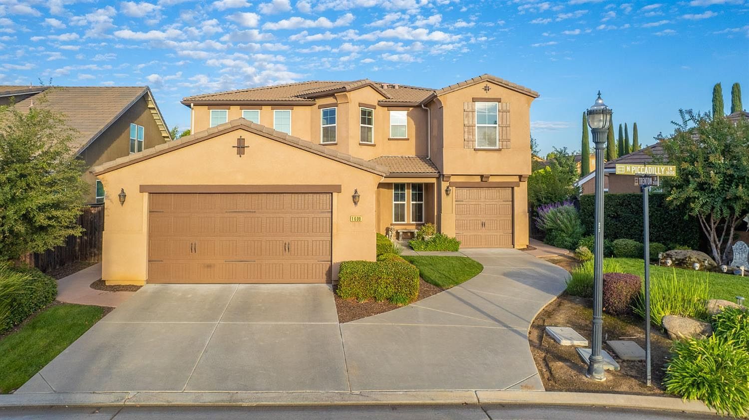 1609 N Piccadilly Ln Clovis, CA 93619 - Thumbnail 4