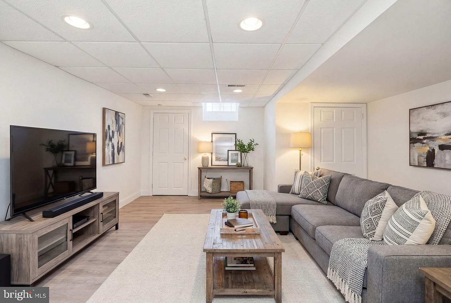 455 Fairmount Ave Philadelphia, PA 19123 - Thumbnail 4