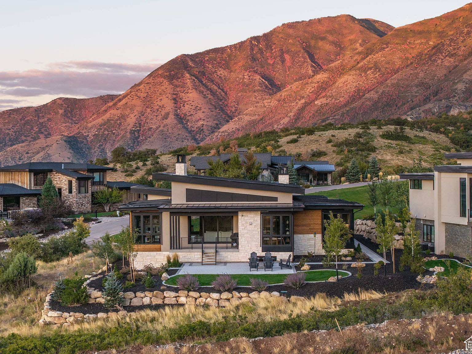 706 S Nebo Cir Woodland Hills, UT 84653 - Thumbnail 4